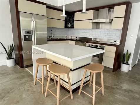 2155 Washington Court Miami Beach FL 33139