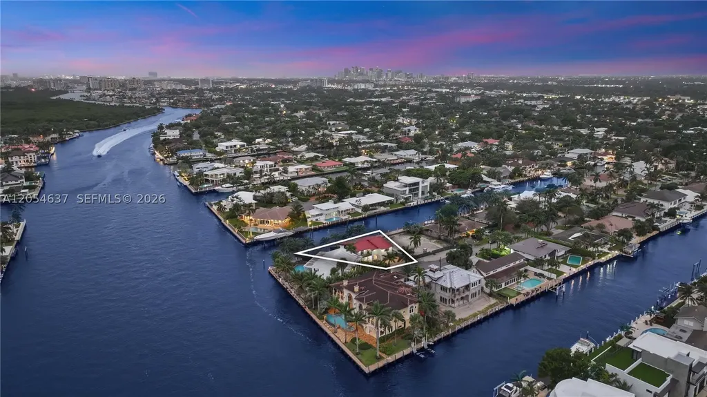 2886 NE 25th Street Fort Lauderdale FL 33305