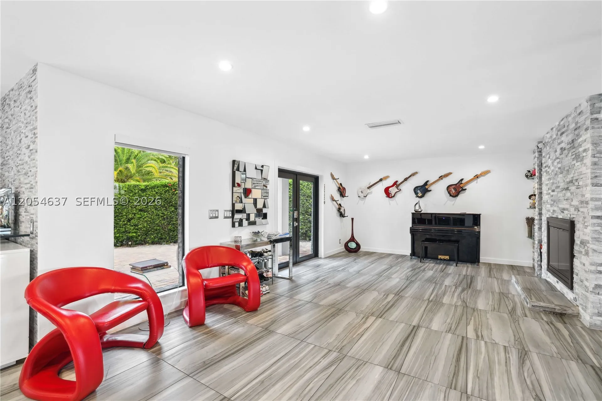 2886 NE 25th Street Fort Lauderdale FL 33305