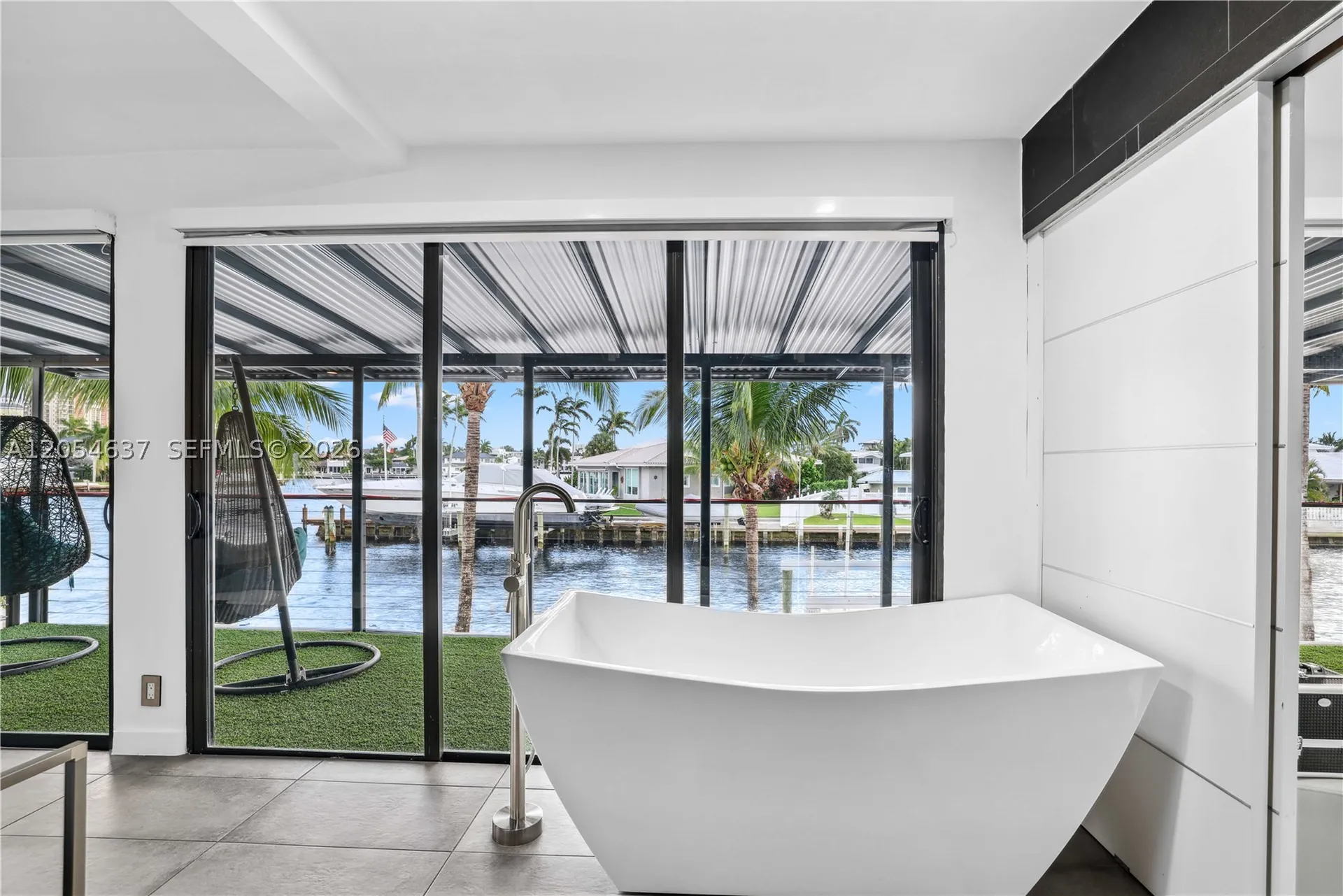 2886 NE 25th Street Fort Lauderdale FL 33305