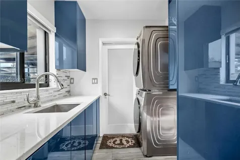 2886 NE 25th Street Fort Lauderdale FL 33305