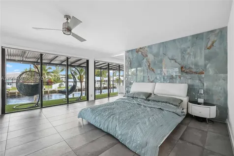 2886 NE 25th Street Fort Lauderdale FL 33305
