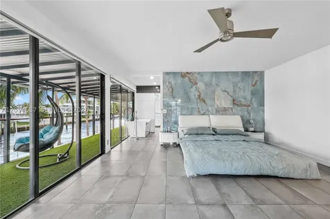 2886 NE 25th Street Fort Lauderdale FL 33305