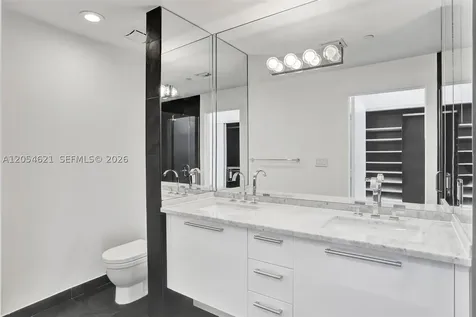 900 Biscayne Boulevard Miami FL 33132