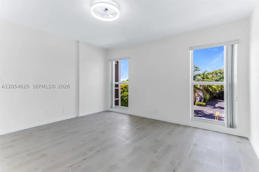 331 SW 8th Street Boca Raton FL 33432