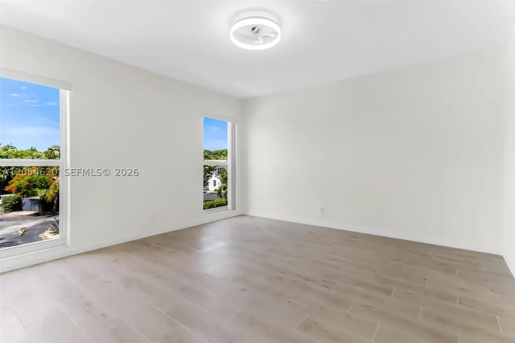 331 SW 8th Street Boca Raton FL 33432