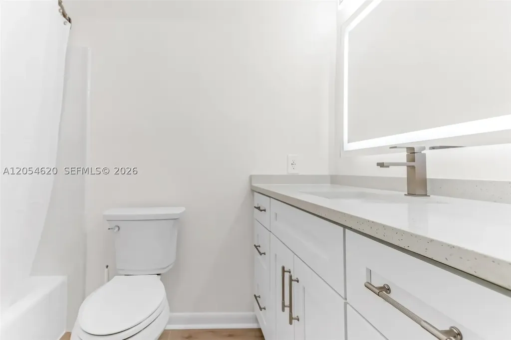331 SW 8th Street Boca Raton FL 33432