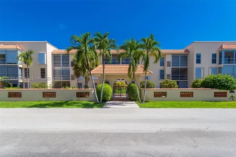331 SW 8th Street Boca Raton FL 33432
