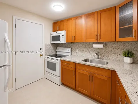 680 Miller Drive Miami Springs FL 33166