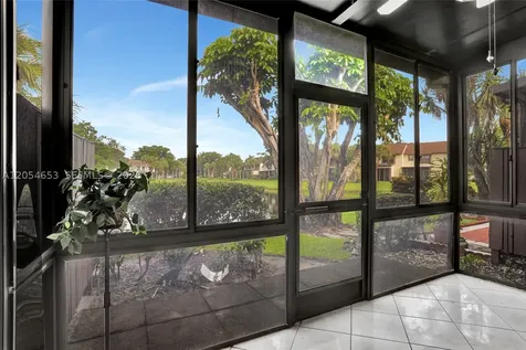 4615 S Carambola Circle S Coconut Creek FL 33066