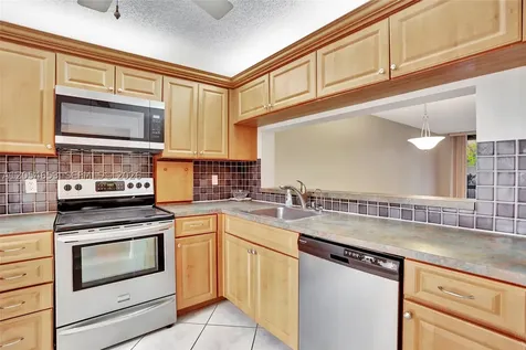 4615 S Carambola Circle S Coconut Creek FL 33066