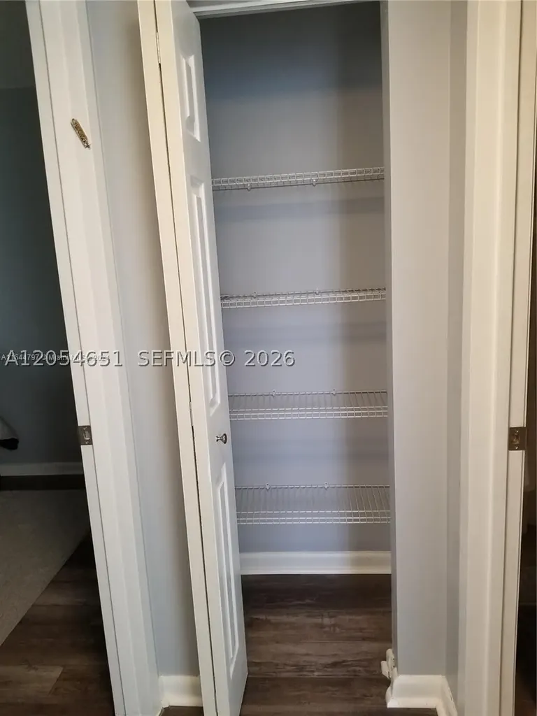 285 Fanshaw G Boca Raton FL 33434