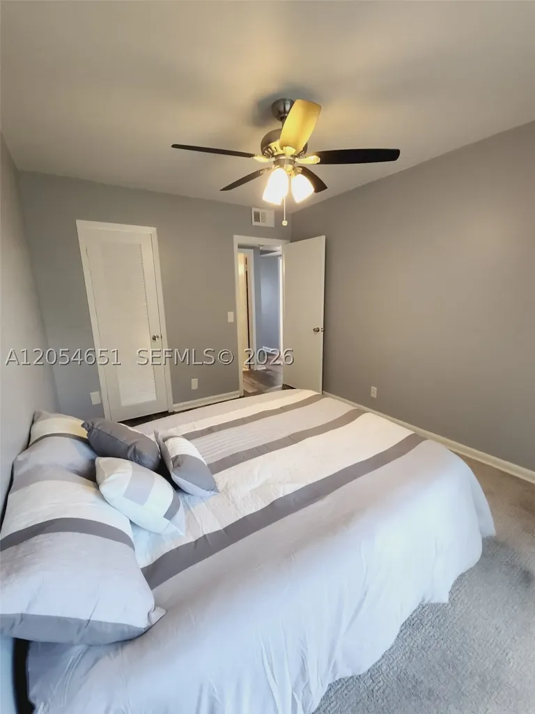 285 Fanshaw G Boca Raton FL 33434