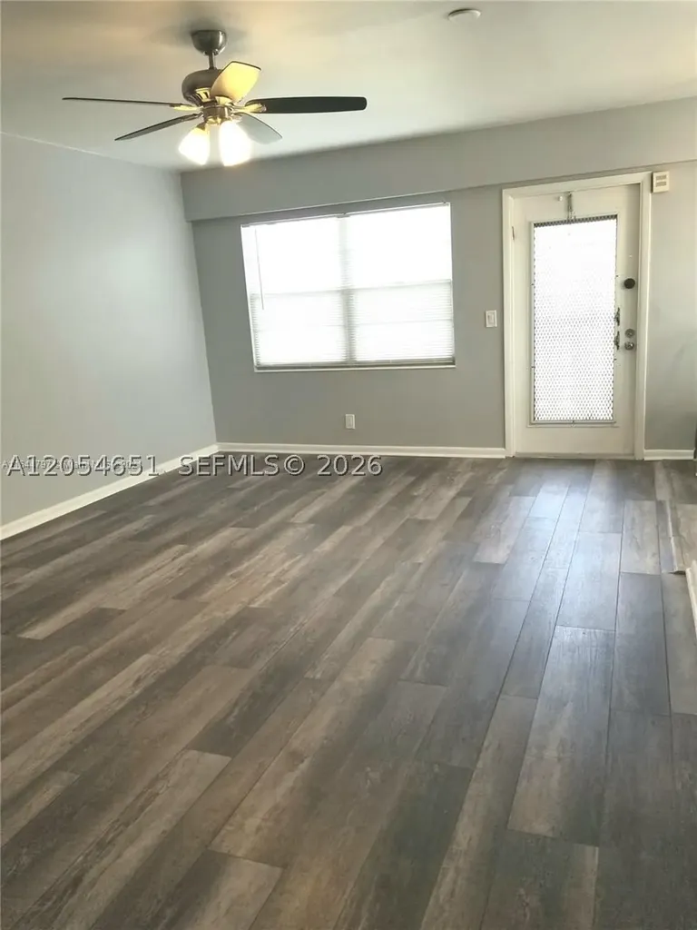 285 Fanshaw G Boca Raton FL 33434