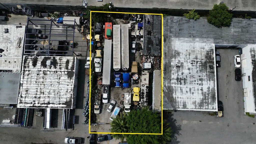 2000 NW 139th Opa-Locka FL 33054