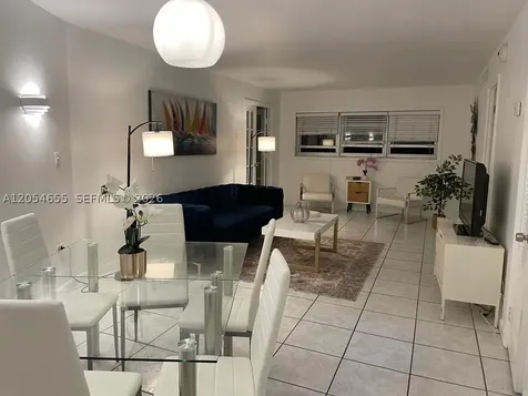 1881 Washington Avenue Miami Beach FL 33139