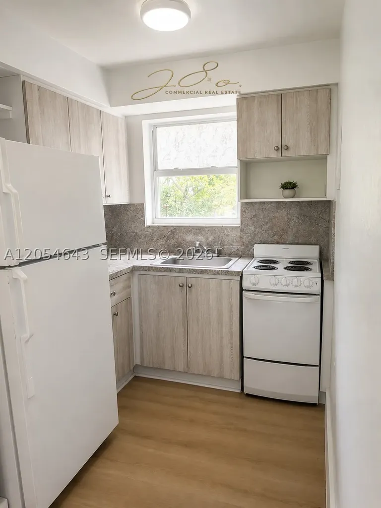 1465 W 28th Street Hialeah FL 33010