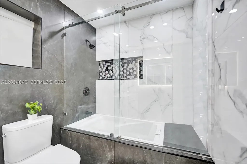 3701 Mckinley Street Hollywood FL 33021