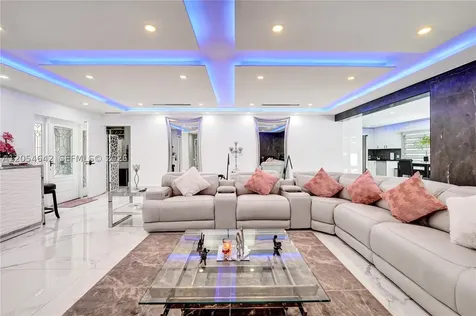 3701 Mckinley Street Hollywood FL 33021