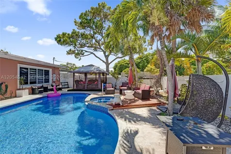 3701 Mckinley Street Hollywood FL 33021