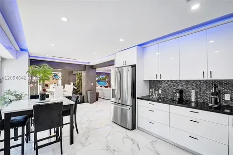 3701 Mckinley Street Hollywood FL 33021