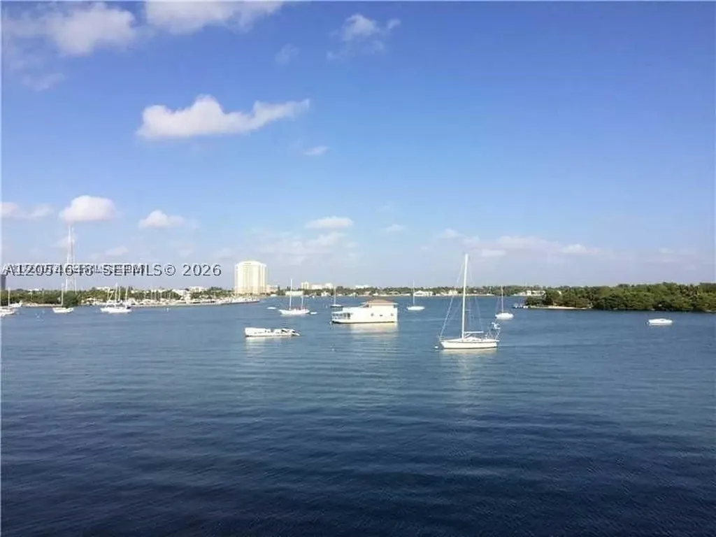 7928 West Drive North Bay Village FL 33141