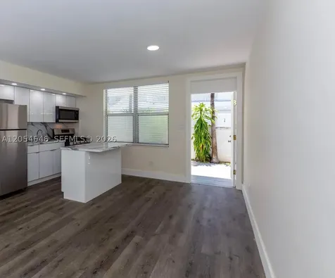 1140 71st Street Miami Beach FL 33141