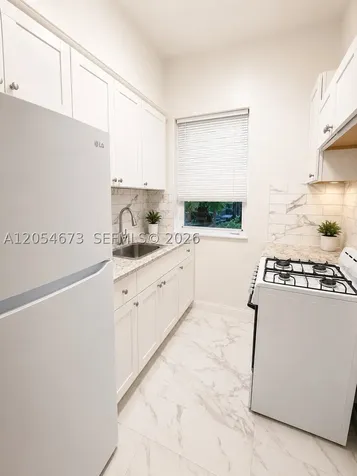 322 25th Street Miami Beach FL 33140