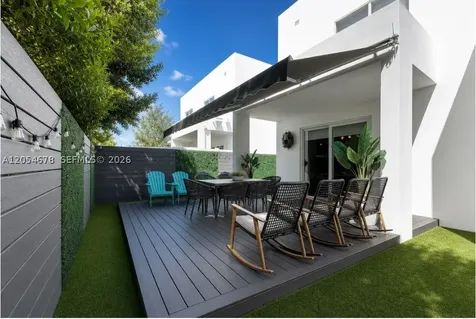 10384 NW 67th Terrace Doral FL 33178