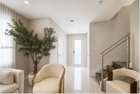 10384 NW 67th Terrace Doral FL 33178