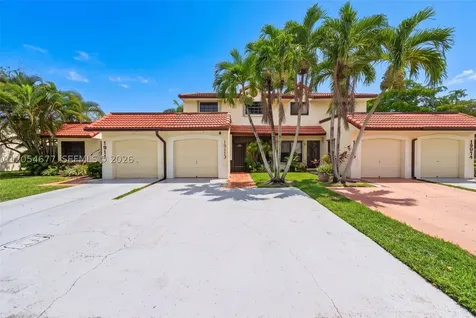 19113 NW 64th Court Hialeah FL 33015