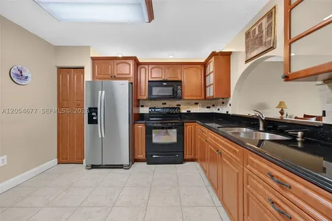 19113 NW 64th Court Hialeah FL 33015