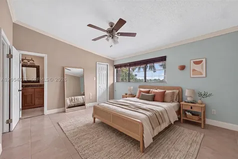 19113 NW 64th Court Hialeah FL 33015