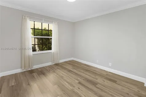 4022 Pinewood Lane Weston FL 33331