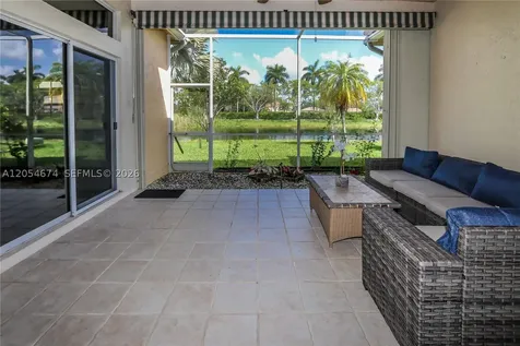 4022 Pinewood Lane Weston FL 33331