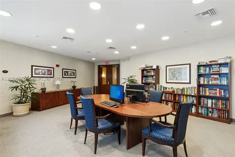 19501 W Country Club Drive Aventura FL 33180