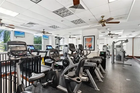 19501 W Country Club Drive Aventura FL 33180