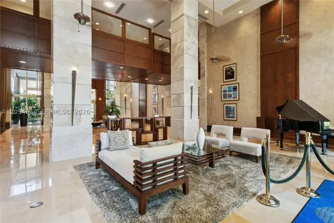 19501 W Country Club Drive Aventura FL 33180