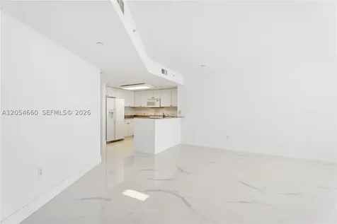 19501 W Country Club Drive Aventura FL 33180
