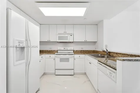 19501 W Country Club Drive Aventura FL 33180
