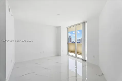 19501 W Country Club Drive Aventura FL 33180