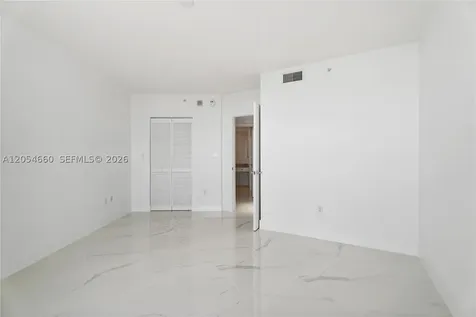 19501 W Country Club Drive Aventura FL 33180