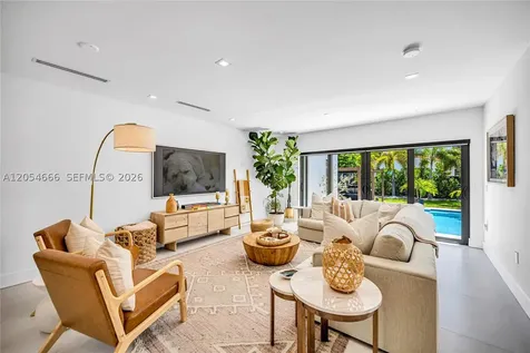 530 SW 18th Terrace Miami FL 33129