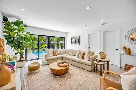 530 SW 18th Terrace Miami FL 33129