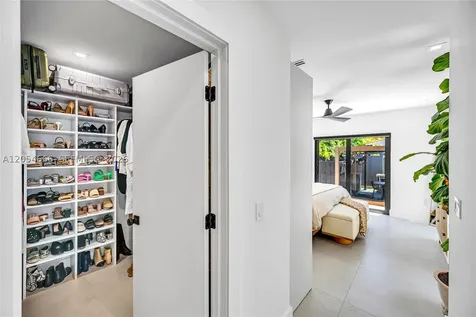 530 SW 18th Terrace Miami FL 33129