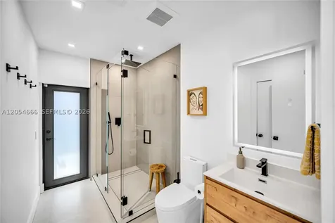 530 SW 18th Terrace Miami FL 33129