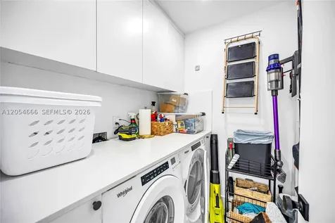 530 SW 18th Terrace Miami FL 33129