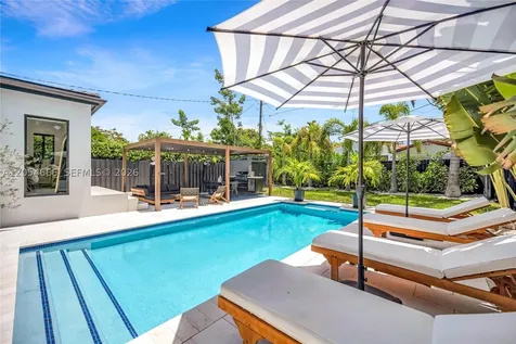 530 SW 18th Terrace Miami FL 33129