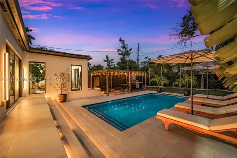530 SW 18th Terrace Miami FL 33129