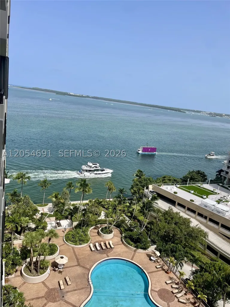 520 Brickell Key Drive Miami FL 33131